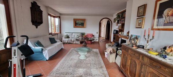 casa indipendente in vendita a Massa e Cozzile in zona Margine Coperta