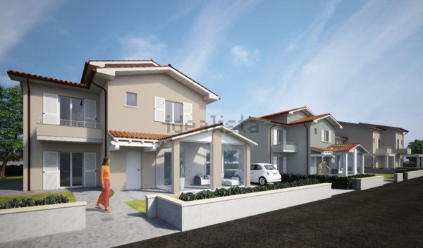 casa indipendente in vendita a Massa e Cozzile