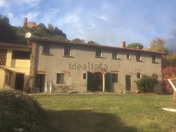 casa indipendente in vendita a Massa e Cozzile