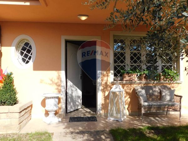 casa indipendente in vendita a Massa e Cozzile in zona Traversagna