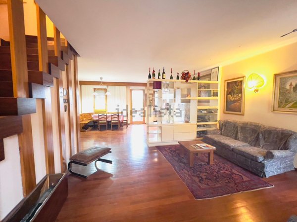 appartamento in vendita a Massa e Cozzile