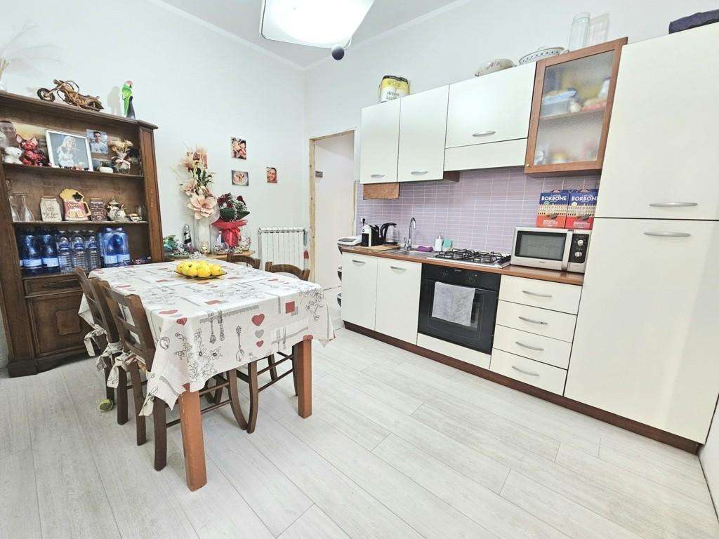appartamento in vendita a Massa e Cozzile in zona Traversagna