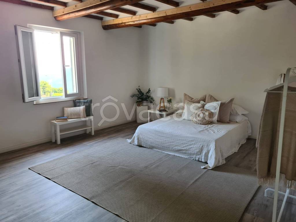 appartamento in vendita a Massa e Cozzile