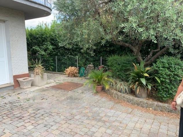 casa indipendente in vendita a Massa e Cozzile in zona Margine Coperta