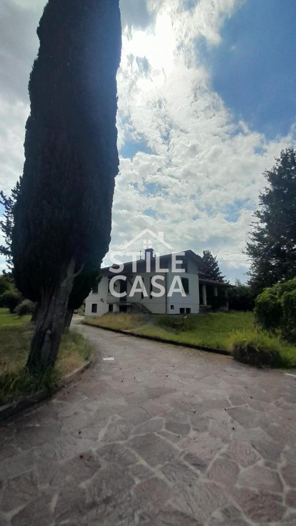 casa indipendente in vendita a Massa e Cozzile in zona Margine Coperta