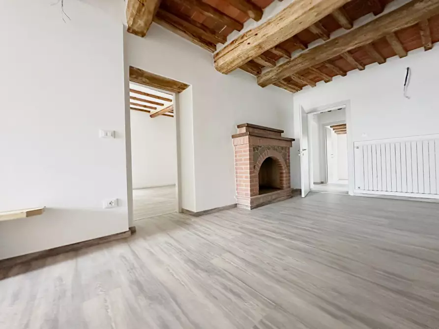 appartamento in vendita a Massa e Cozzile in zona Cozzile