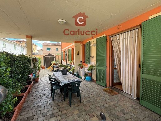 appartamento in vendita a Massa e Cozzile in zona Cozzile