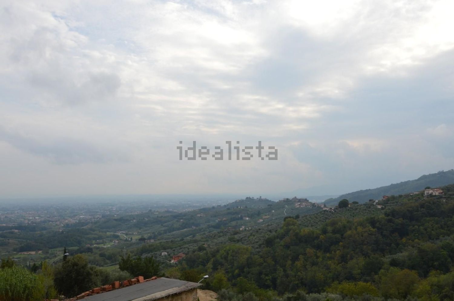 quadrivano in vendita a Massa e Cozzile in zona Massa