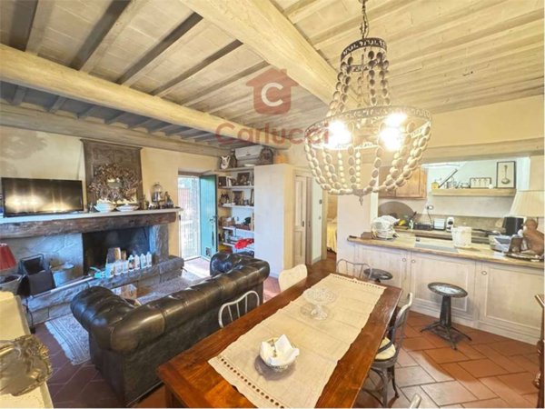 appartamento in vendita a Massa e Cozzile in zona Massa