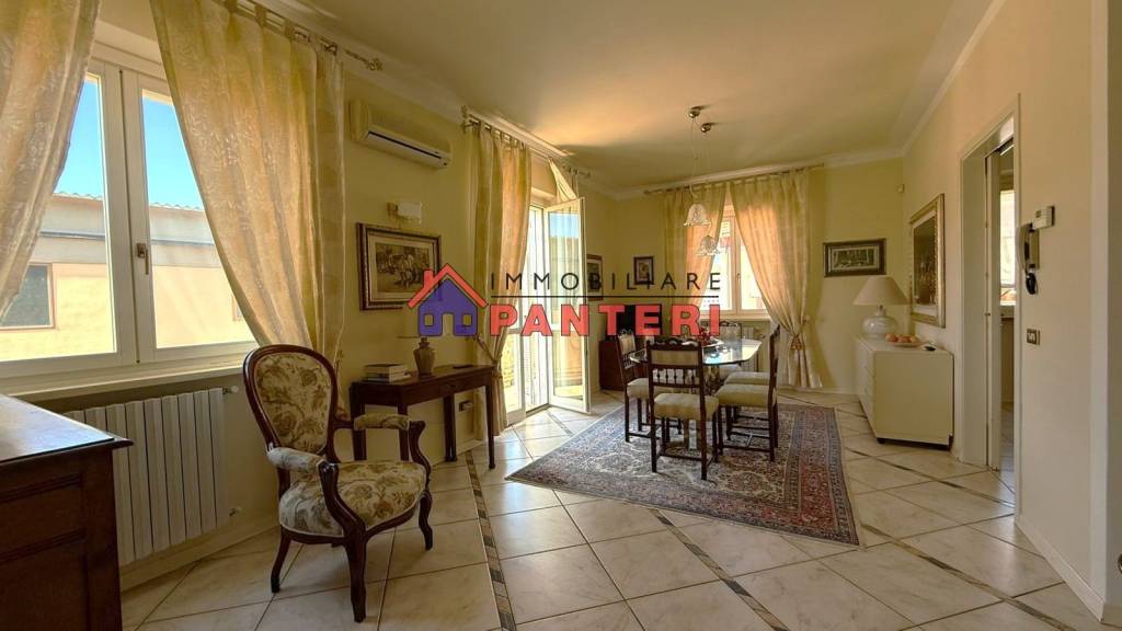 casa indipendente in vendita a Massa e Cozzile