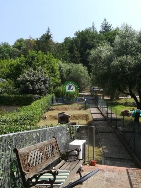 appartamento in vendita a Massa e Cozzile in zona Traversagna