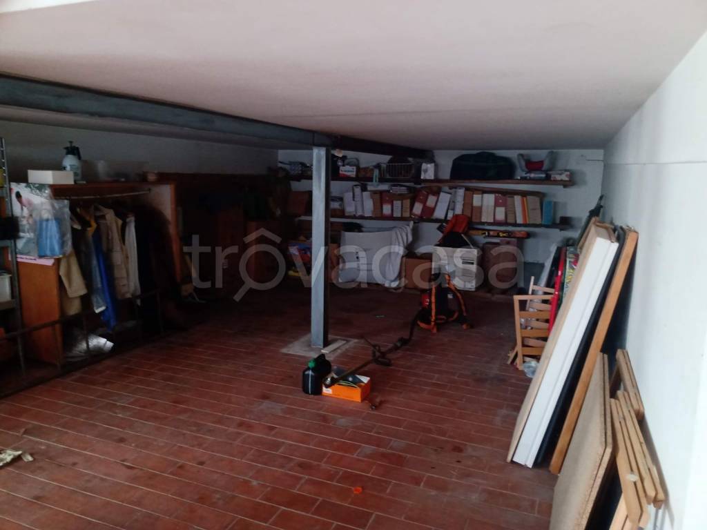 casa indipendente in vendita a Massa e Cozzile