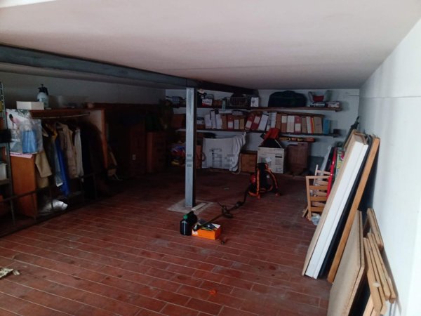 casa indipendente in vendita a Massa e Cozzile