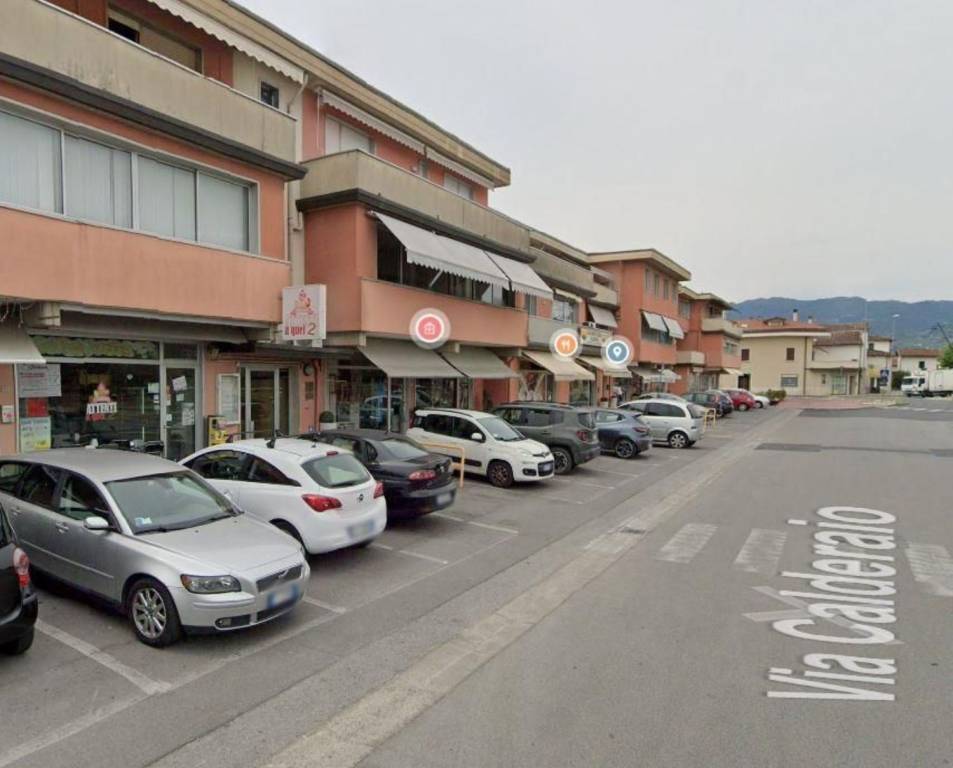negozio in vendita a Massa e Cozzile in zona Traversagna