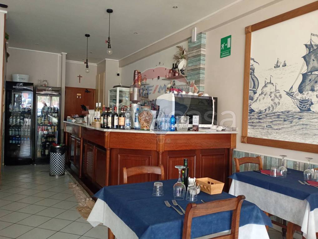 negozio in vendita a Massa e Cozzile