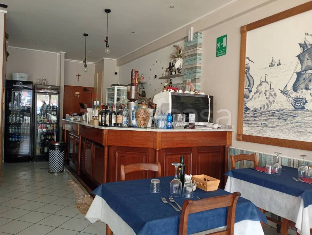 negozio in vendita a Massa e Cozzile