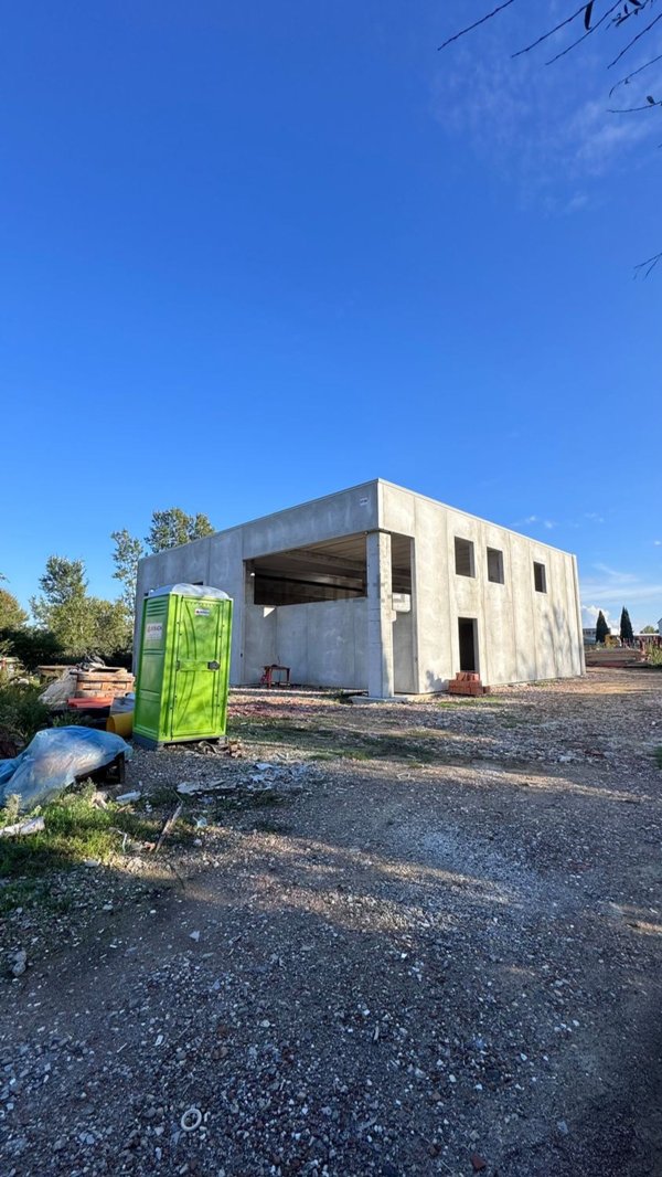 ufficio in vendita a Massa e Cozzile in zona Traversagna