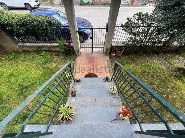 casa indipendente in vendita a Massa e Cozzile