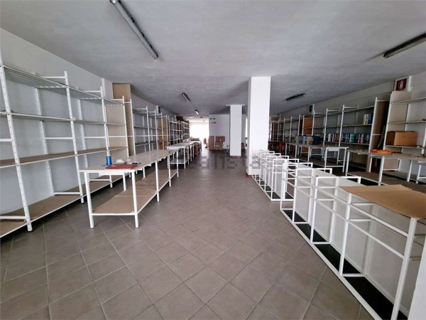 ufficio in vendita a Massa e Cozzile in zona Margine Coperta