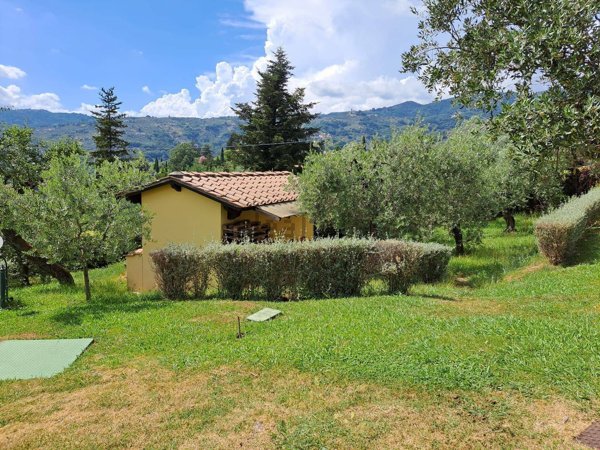 villa in vendita a Massa e Cozzile