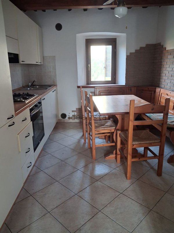 casa indipendente in vendita a Massa e Cozzile