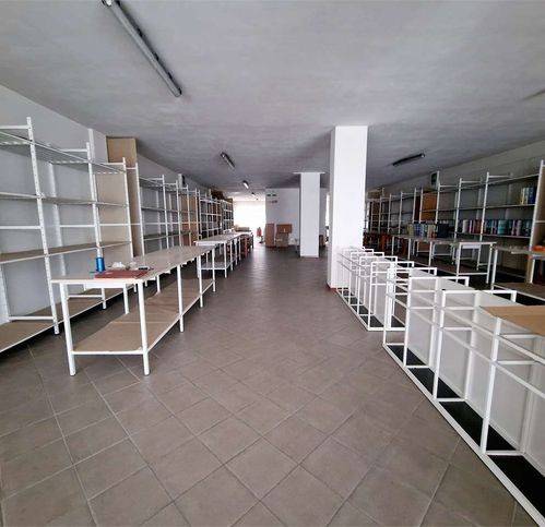 ufficio in vendita a Massa e Cozzile in zona Margine Coperta