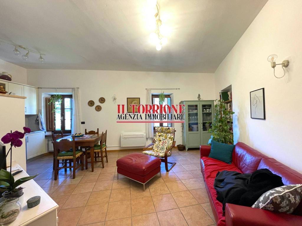 appartamento in vendita a Massa e Cozzile