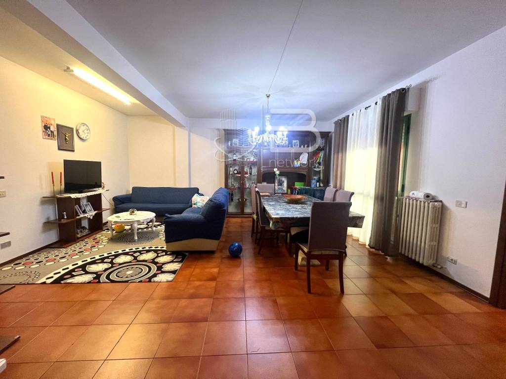 appartamento in vendita a Massa e Cozzile in zona Margine Coperta