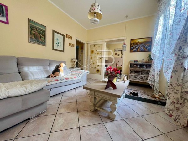 appartamento in vendita a Massa e Cozzile in zona Traversagna