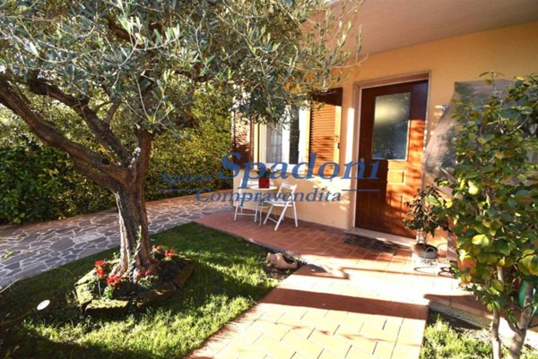 casa indipendente in vendita a Massa e Cozzile in zona Margine Coperta