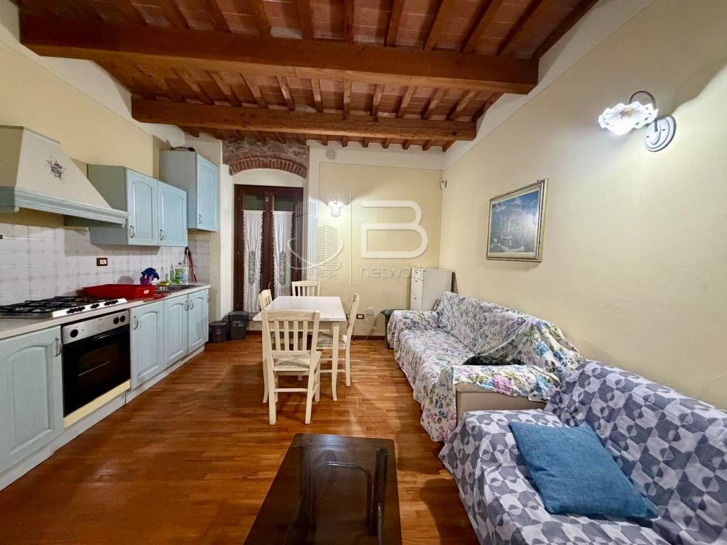 appartamento in vendita a Massa e Cozzile in zona Traversagna