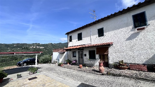 appartamento in vendita a Massa e Cozzile