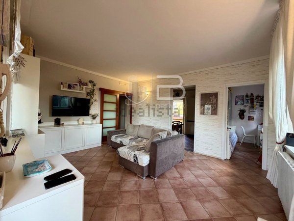 appartamento in vendita a Massa e Cozzile in zona Traversagna