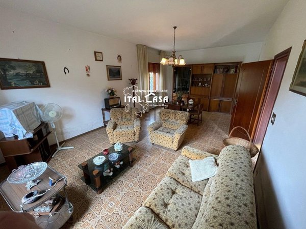 appartamento in vendita a Massa e Cozzile in zona Traversagna