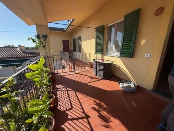 appartamento in vendita a Massa e Cozzile in zona Traversagna