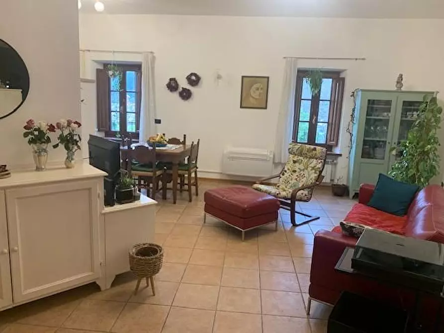 appartamento in vendita a Massa e Cozzile in zona Massa
