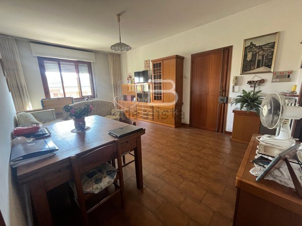 appartamento in vendita a Massa e Cozzile