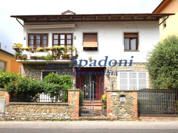 casa indipendente in vendita a Massa e Cozzile in zona Margine Coperta
