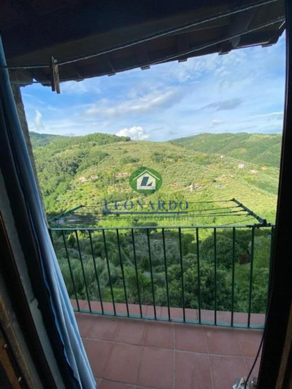 appartamento in vendita a Massa e Cozzile in zona Massa