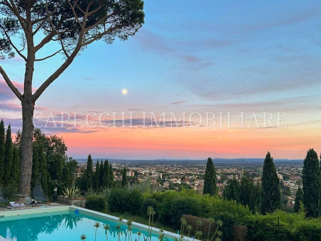 casa indipendente in vendita a Massa e Cozzile in zona Cozzile