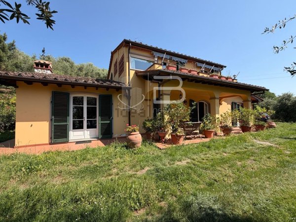 casa indipendente in vendita a Massa e Cozzile in zona Croci