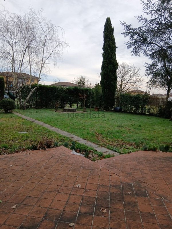 casa indipendente in vendita a Massa e Cozzile in zona Margine Coperta