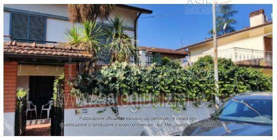 appartamento in vendita a Massa e Cozzile in zona Margine Coperta