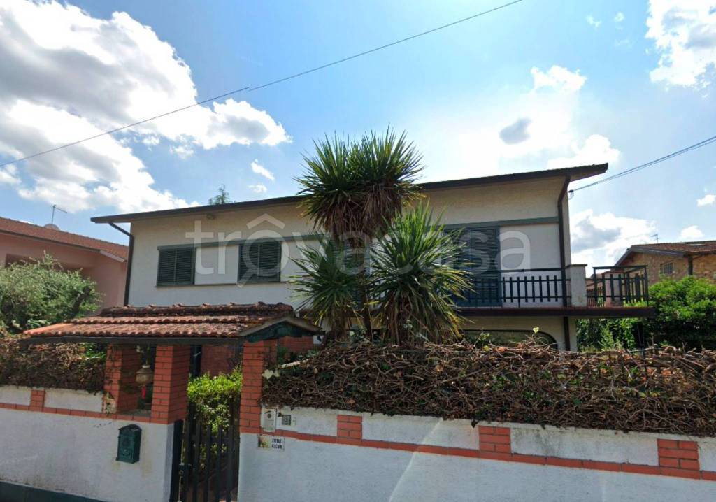 casa indipendente in vendita a Massa e Cozzile in zona Margine Coperta