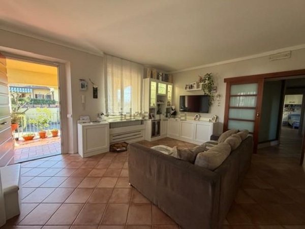 appartamento in vendita a Massa e Cozzile in zona Traversagna