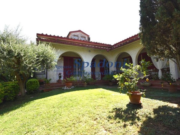 casa indipendente in vendita a Massa e Cozzile in zona Margine Coperta