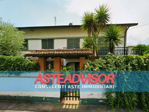casa indipendente in vendita a Massa e Cozzile in zona Margine Coperta