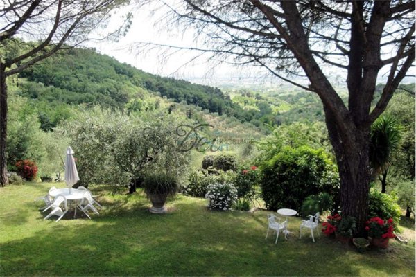casa indipendente in vendita a Monsummano Terme in zona Montevettolini