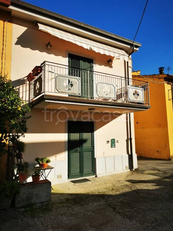 casa indipendente in vendita a Monsummano Terme