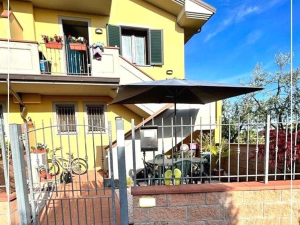 appartamento in vendita a Monsummano Terme in zona Uggia